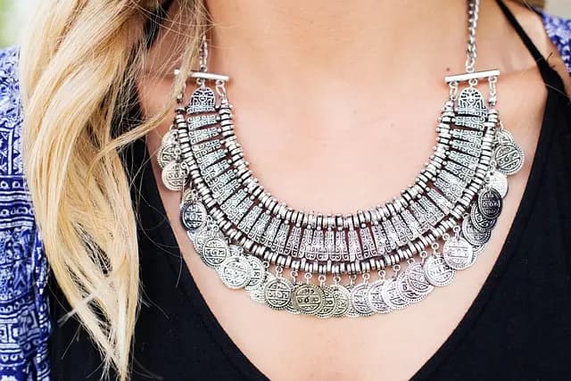 Jak wybrać idealne akcesoria na każdą okazję?