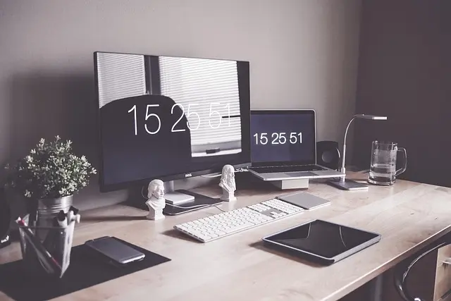 Jakie akcesoria na każdą porę roku będą must-have?