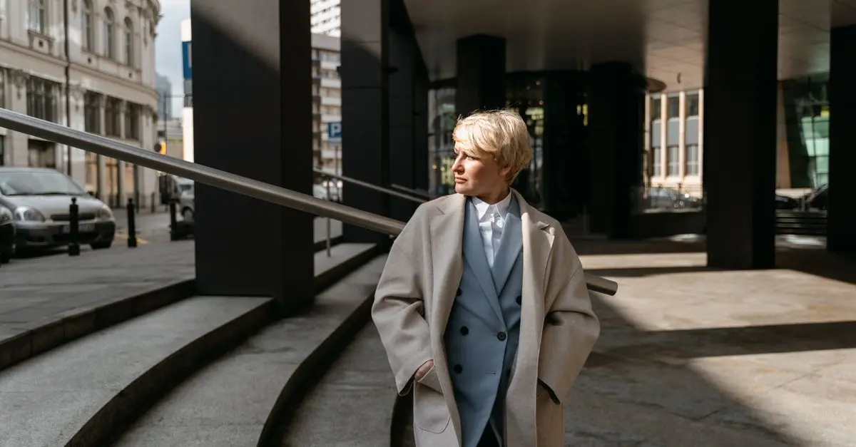 Jak stworzyć elegancki look na każdą okazję?
